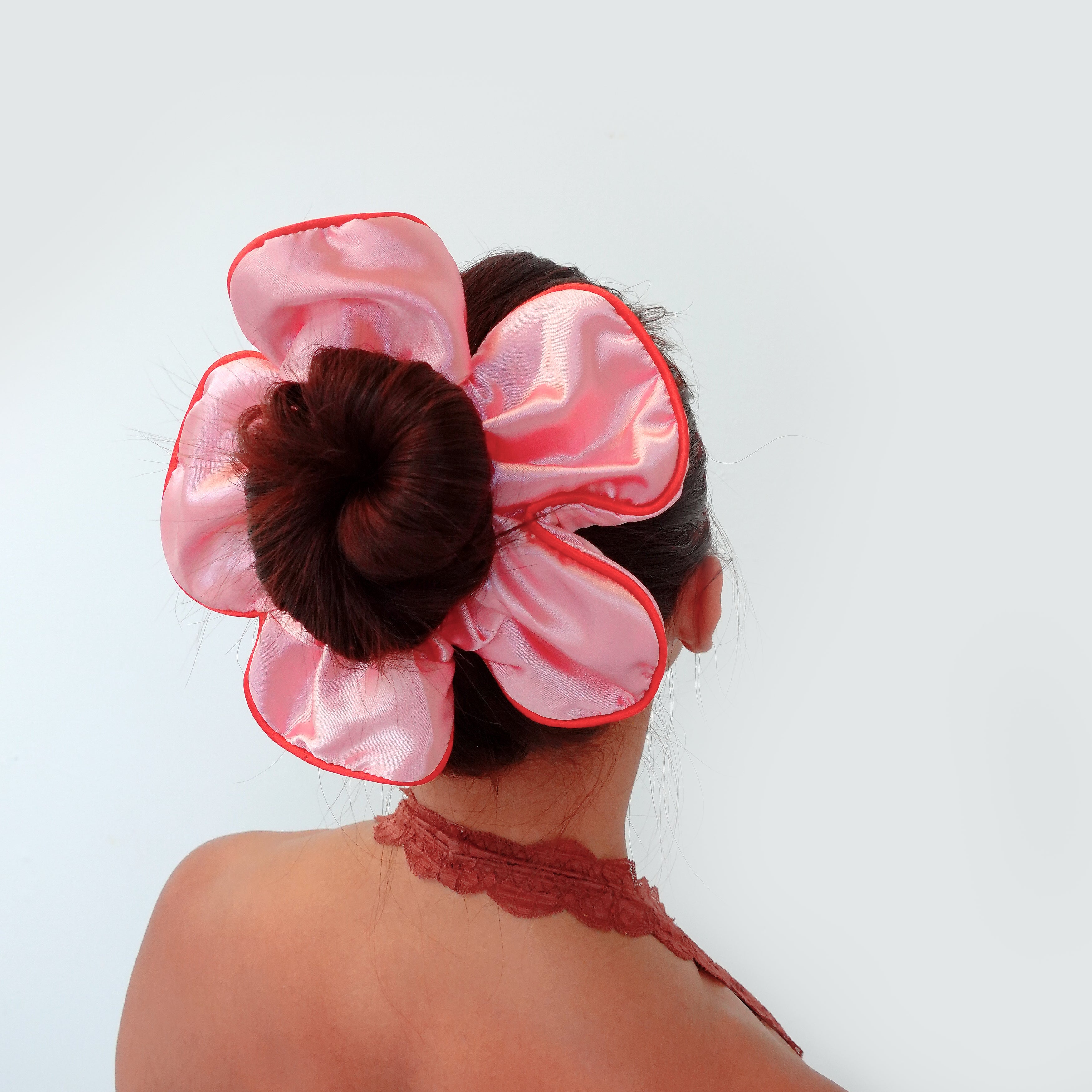 COPY - Scrunchie Silk & Willow RESTORATIVE SILK HAIR SCRUNCHIE SET - Midnight  main image 3